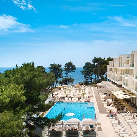 Valamar Carolina Hotel & Villas Кампор Экстерьер фото