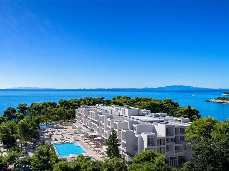 Valamar Carolina Hotel & Villas Кампор Экстерьер фото