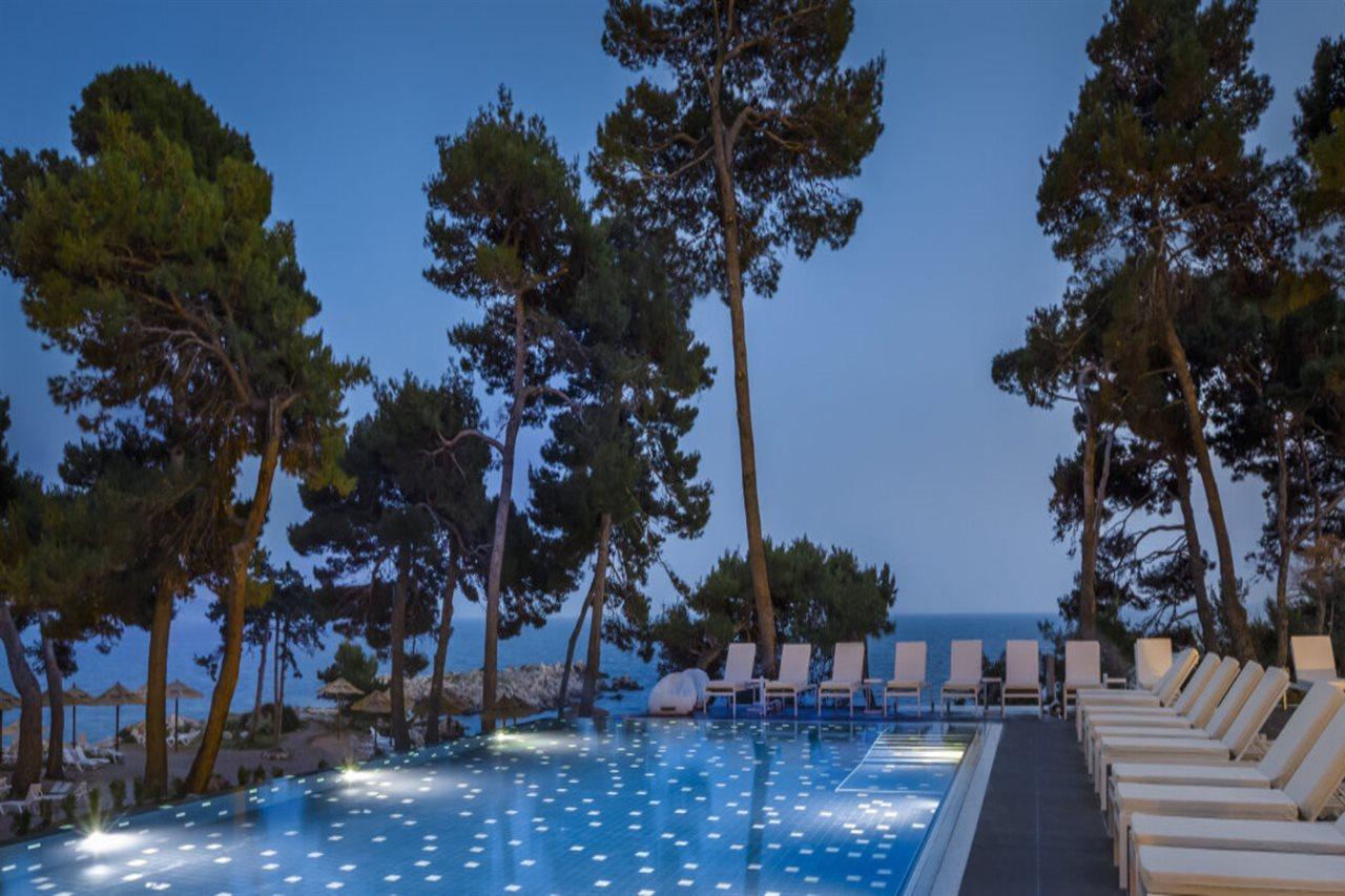 Valamar Carolina Hotel & Villas Кампор Экстерьер фото