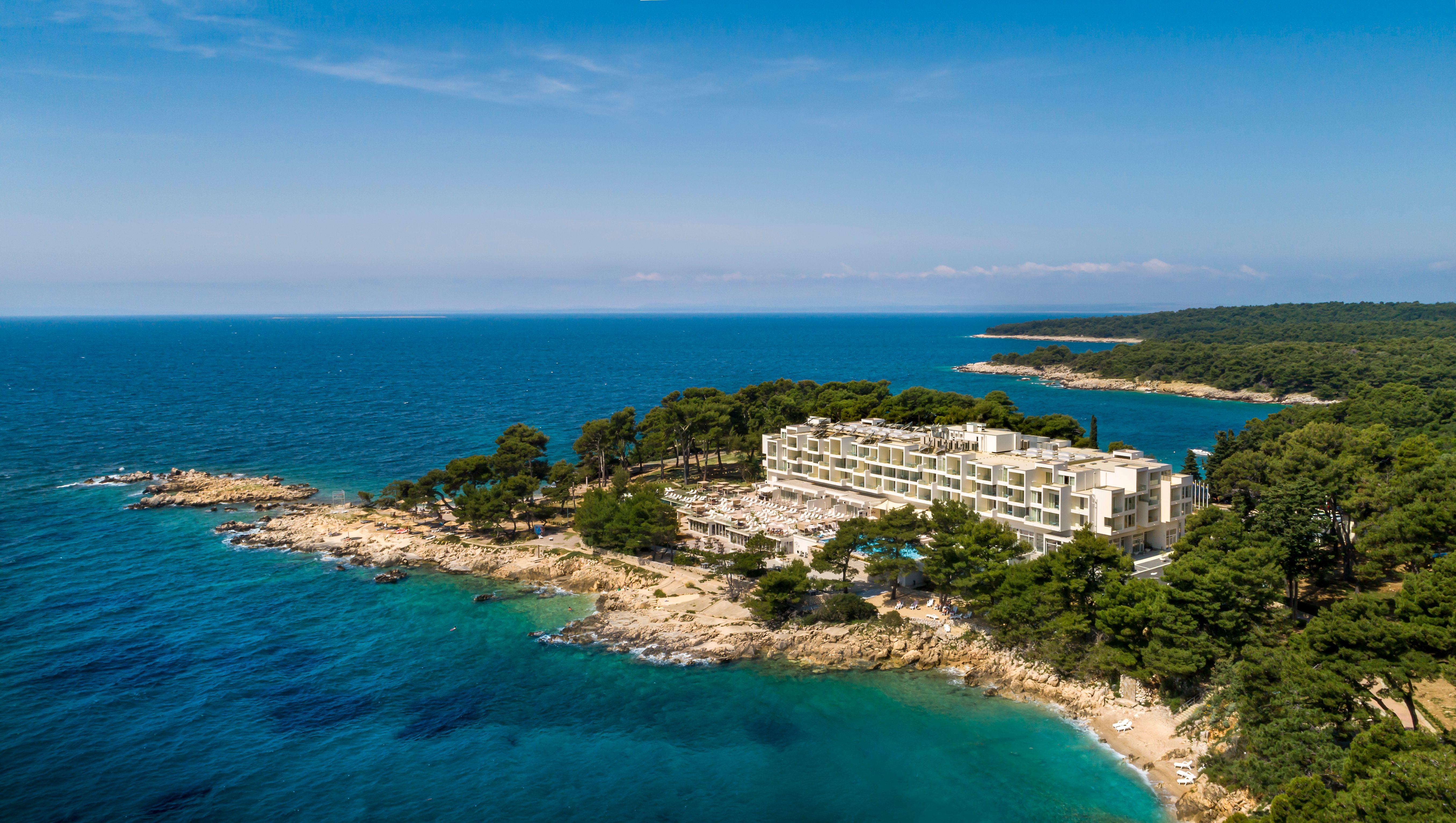 Valamar Carolina Hotel & Villas Кампор Экстерьер фото