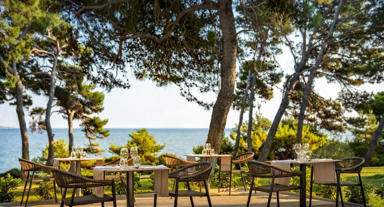 Valamar Carolina Hotel & Villas Кампор Экстерьер фото